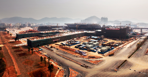 2011年3月 在建中的深圳北站.jpg